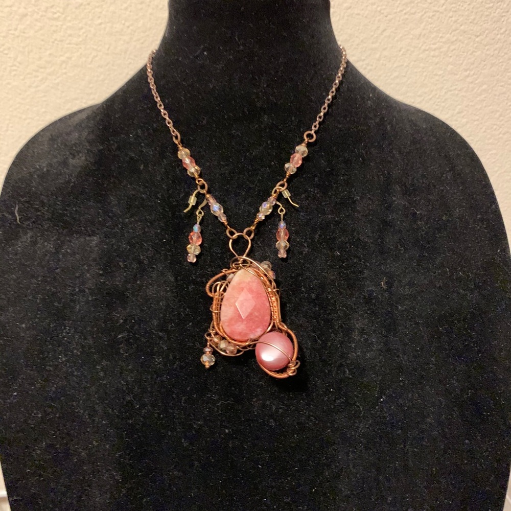 Necklaces - Picture 9 of 16